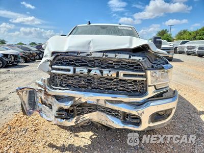 Piąte zdjęcie samochodu w środku: 2024 RAM 2500 TRADESMAN VIN:3C6UR5CL5RG194440 - miniatura