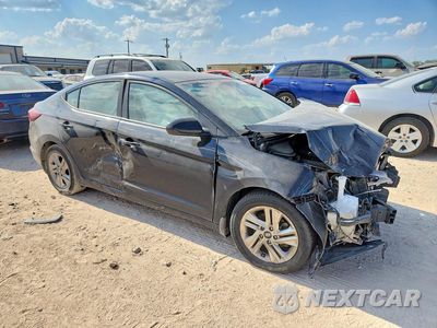Czwarte zdjęcie samochodu z boku: 2020 HYUNDAI ELANTRA SEL VIN:KMHD84LF7LU092847 - miniatura
