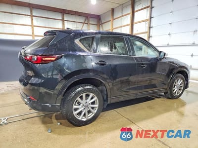 Trzecie zdjęcie samochodu z tyłu: 2025 MAZDA CX-5 PREFERRED VIN:JM3KFBCL7S0697704 - miniatura