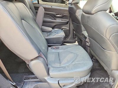 Zdjęcie 10 z 13 samochodu: 2025 TOYOTA GRAND HIGHLANDER XLE VIN:5TDAAAA58SS034799 - miniatura