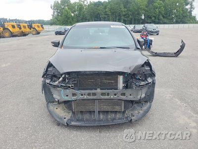 Piąte zdjęcie samochodu w środku: 2016 FORD FOCUS ST VIN:1FADP3L95GL350506 - miniatura
