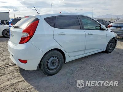 Trzecie zdjęcie samochodu z tyłu: 2015 HYUNDAI ACCENT GS VIN:KMHCT5AE1FU227934 - miniatura