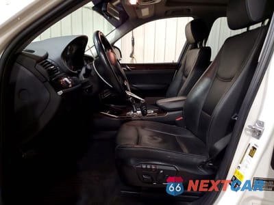 Zdjęcie 7 z 13 samochodu: 2017 BMW X3 XDRIVE28I VIN:5UXWX9C38H0T22265 - miniatura