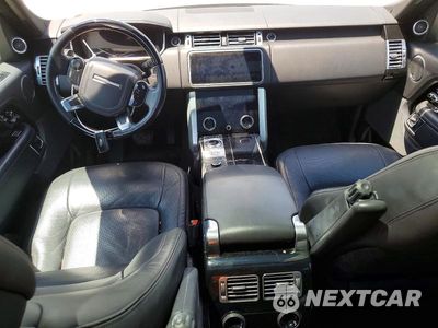 Zdjęcie 8 z 12 samochodu: 2019 LAND ROVER RANGE ROVER HSE VIN:SALGS2SV1KA564128 - miniatura