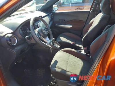 Zdjęcie 7 z 14 samochodu: 2019 NISSAN KICKS SR VIN:3N1CP5CU5KL524872 - miniatura