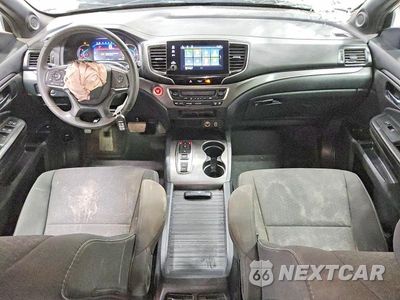Zdjęcie 8 z 13 samochodu: 2021 HONDA PASSPORT SPORT VIN:5FNYF7H26MB004626 - miniatura