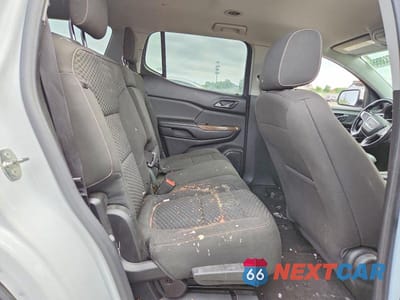 Zdjęcie 11 z 14 samochodu: 2019 GMC ACADIA SLE VIN:1GKKNRLA0KZ124680 - miniatura