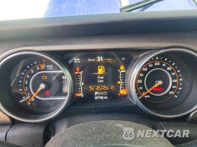 Zdjęcie 9 z 12 samochodu: 2018 JEEP WRANGLER UNLIMITED SPORT VIN:1C4HJXDG4JW272193 - miniatura
