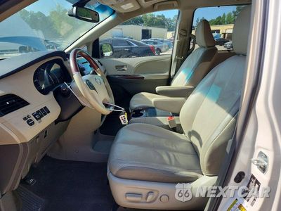 Zdjęcie 7 z 14 samochodu: 2012 TOYOTA SIENNA LIMITED 7-PASSENGER VIN:5TDYK3DC3CS197587 - miniatura