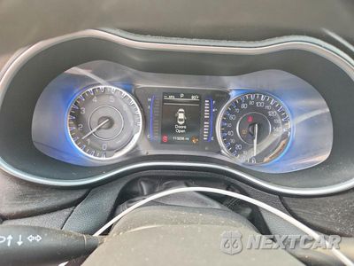 Zdjęcie 9 z 12 samochodu: 2015 CHRYSLER 200 LIMITED VIN:1C3CCCAB3FN705915 - miniatura