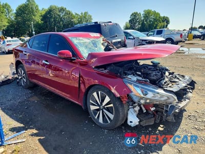 Czwarte zdjęcie samochodu z boku: 2021 NISSAN ALTIMA SL VIN:1N4BL4EW0MN421140 - miniatura