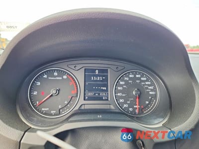 Zdjęcie 9 z 12 samochodu: 2017 AUDI A3 PREMIUM VIN:WAUB8GFF4H1066561 - miniatura