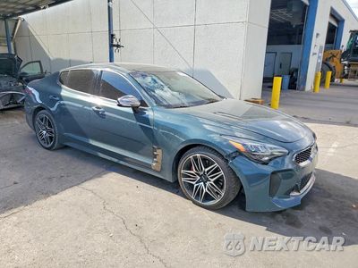 Czwarte zdjęcie samochodu z boku: 2022 KIA STINGER GT1 VIN:KNAE45LC6N6101591 - miniatura