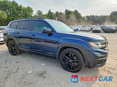 Czwarte zdjęcie samochodu z boku: 2023 VOLKSWAGEN ATLAS SEL R-LINE VIN:1V2SR2CA0PC544732 - miniatura