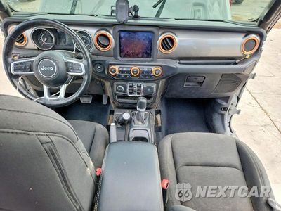 Zdjęcie 8 z 12 samochodu: 2020 JEEP GLADIATOR OVERLAND VIN:1C6HJTFG6LL198406 - miniatura