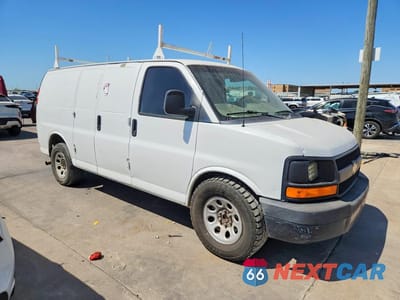 Czwarte zdjęcie samochodu z boku: 2012 CHEVROLET EXPRESS G1500 VIN:1GCSGAFX8C1138804 - miniatura