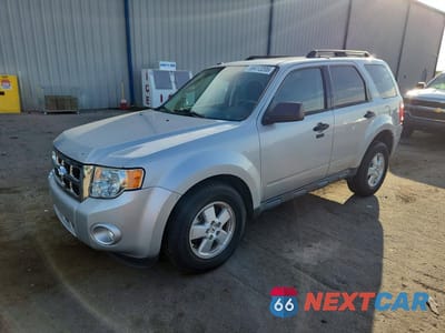 2009 FORD ESCAPE XLT 1FMCU93709KD11889 - główne zdjęcie licytacji z USA - miniatura