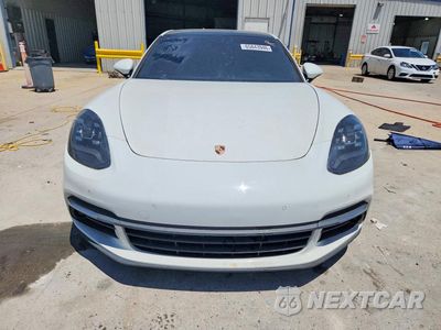 Piąte zdjęcie samochodu w środku: 2018 PORSCHE PANAMERA 4 VIN:WP0AA2A74JL106248 - miniatura