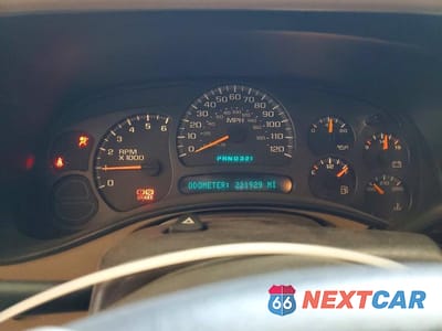 Zdjęcie 9 z 12 samochodu: 2004 GMC NEW SIERRA C1500 VIN:1GTEC19T54Z242901 - miniatura
