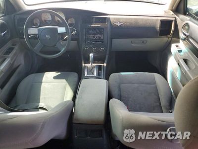 Zdjęcie 8 z 12 samochodu: 2006 DODGE MAGNUM SE VIN:2D4FV47T36H359322 - miniatura