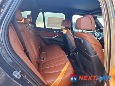 Zdjęcie 11 z 13 samochodu: 2026 BMW X5 M60I VIN:5UX33EU0XT9243731 - miniatura