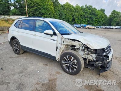 Czwarte zdjęcie samochodu z boku: 2024 VOLKSWAGEN TIGUAN S VIN:3VVRB7AX6RM158201 - miniatura