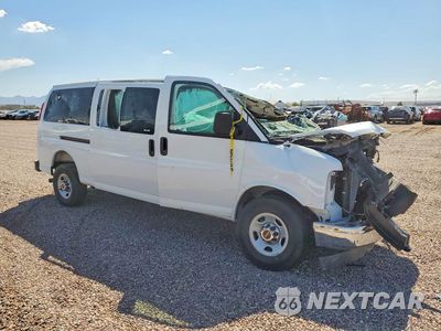 Czwarte zdjęcie samochodu z boku: 2025 GMC SAVANA G3500 LT VIN:1GJZ7PFP4S1257278 - miniatura