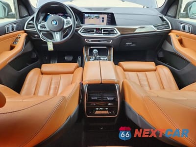 Zdjęcie 8 z 12 samochodu: 2021 BMW X5 XDRIVE45E VIN:5UXTA6C09M9F27286 - miniatura