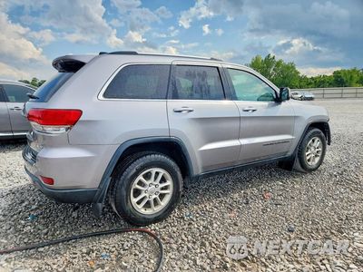 Trzecie zdjęcie samochodu z tyłu: 2018 JEEP GRAND CHEROKEE LAREDO VIN:1C4RJEAG1JC412361 - miniatura