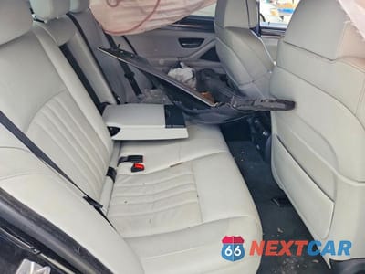 Zdjęcie 10 z 12 samochodu: 2016 BMW M5 VIN:WBSFV9C5XGG343609 - miniatura
