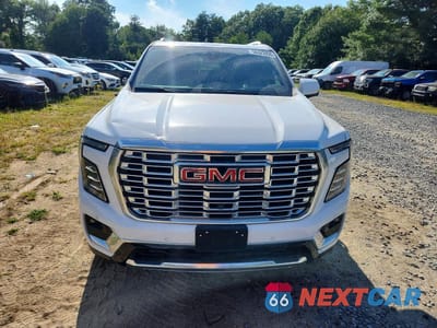 Piąte zdjęcie samochodu w środku: 2025 GMC YUKON XL DENALI VIN:1GKS2JRL8SR332311 - miniatura