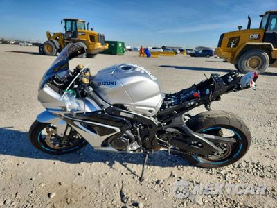 Trzecie zdjęcie samochodu z tyłu: 2025 SUZUKI GSX-R1000 VIN:JS1DM11BXS7100607 - miniatura