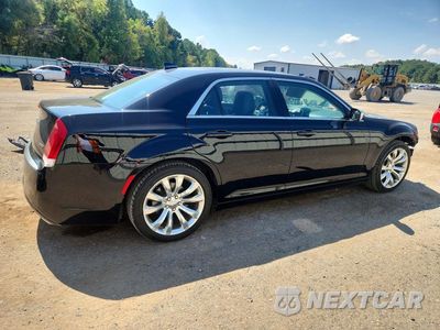 Trzecie zdjęcie samochodu z tyłu: 2020 CHRYSLER 300 TOURING VIN:2C3CCAAG8LH245901 - miniatura