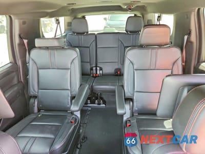 Zdjęcie 10 z 14 samochodu: 2021 CHEVROLET SUBURBAN C1500 RST VIN:1GNSCEKD7MR216787 - miniatura