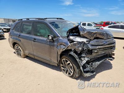 Czwarte zdjęcie samochodu z boku: 2025 SUBARU FORESTER PREMIUM VIN:JF2SLSED8SH437063 - miniatura