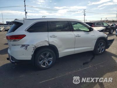 Trzecie zdjęcie samochodu z tyłu: 2017 TOYOTA HIGHLANDER HYBRID LIMITED PLATINUM VIN:5TDDGRFHXHS033417 - miniatura