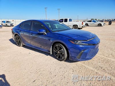 Czwarte zdjęcie samochodu z boku: 2025 TOYOTA CAMRY XSE VIN:4T1DAACK9SU111798 - miniatura
