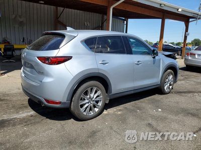 Trzecie zdjęcie samochodu z tyłu: 2021 MAZDA CX-5 GRAND TOURING VIN:JM3KFBDM5M1342373 - miniatura