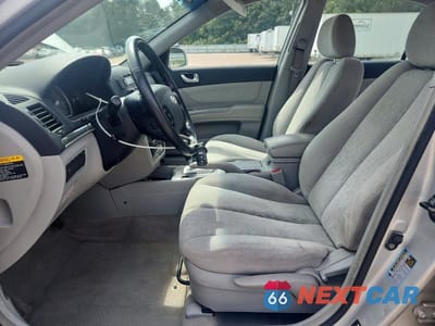 Zdjęcie 7 z 12 samochodu: 2006 HYUNDAI SONATA GLS VIN:KMHEU46C16A110413 - miniatura