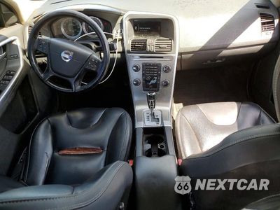 Zdjęcie 8 z 13 samochodu: 2011 VOLVO XC60 3.2 VIN:YV4940DLXB2186621 - miniatura