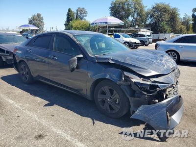 Czwarte zdjęcie samochodu z boku: 2021 HYUNDAI ELANTRA SEL VIN:5NPLS4AG8MH004574 - miniatura