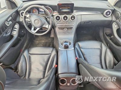 Zdjęcie 8 z 12 samochodu: 2016 MERCEDES-BENZ C 300 4MATIC VIN:55SWF4KBXGU129484 - miniatura