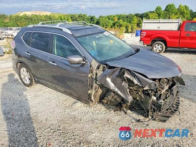 Czwarte zdjęcie samochodu z boku: 2015 NISSAN ROGUE SV VIN:5N1AT2MT3FC812634 - miniatura