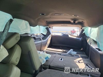 Zdjęcie 10 z 13 samochodu: 2021 CHEVROLET SUBURBAN C1500 LT VIN:1GNSCCKD1MR266976 - miniatura