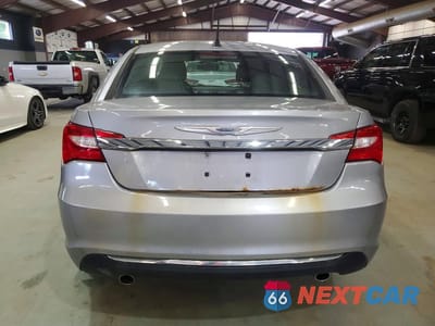 Zdjęcie 6 z 12 samochodu: 2013 CHRYSLER 200 LIMITED VIN:1C3CCBCG5DN520992 - miniatura
