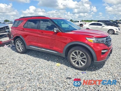 Czwarte zdjęcie samochodu z boku: 2020 FORD EXPLORER XLT VIN:1FMSK8DHXLGC02322 - miniatura