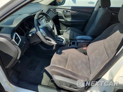 Zdjęcie 7 z 13 samochodu: 2016 NISSAN ROGUE SV VIN:KNMAT2MT2GP718159 - miniatura