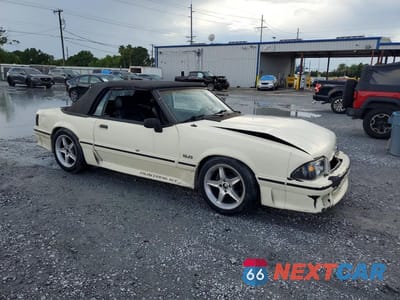 Czwarte zdjęcie samochodu z boku: 1989 FORD MUSTANG GT VIN:1FABP45E5KF160896 - miniatura