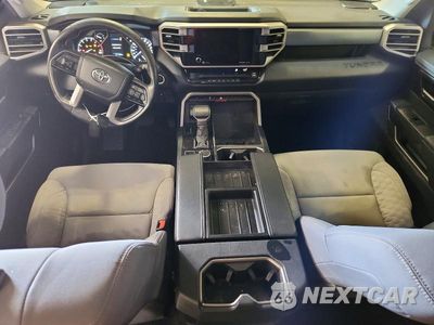 Zdjęcie 8 z 12 samochodu: 2023 TOYOTA TUNDRA SR5 VIN:5TFLA5DB3PX094377 - miniatura