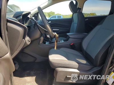 Zdjęcie 7 z 13 samochodu: 2019 FORD ESCAPE SE VIN:1FMCU9GD2KUA00250 - miniatura